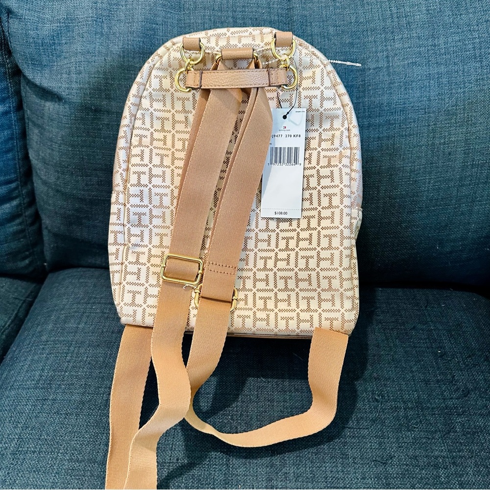 Tommy Hilfiger Cream and Tan Backpack NWT - Picture 10 of 16